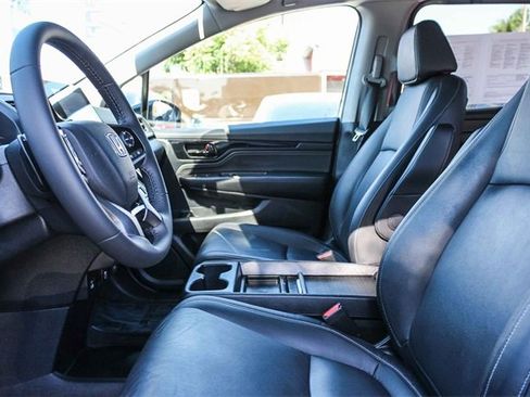 Certified 2024 Honda Odyssey Touring image 21