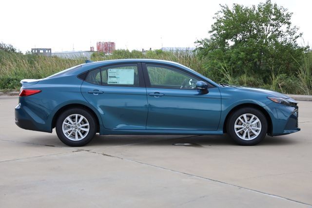 New 2026 Toyota Camry LE w/ Convenience Package FWD image 8