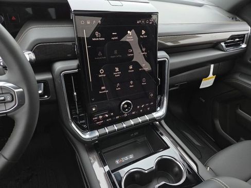 New 2026 GMC Yukon Elevation w/ Elevation Premium Package image 41