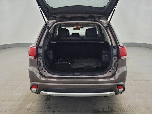 Used 2018 Mitsubishi Outlander GT image 29
