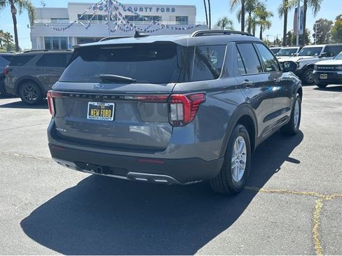 New 2026 Ford Explorer Active w/ Active Comfort Package RWD image 6