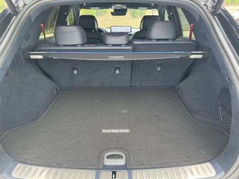 Used 2023 Genesis GV70 2.5T w/ Sport Prestige Package AWD/4WD image 34