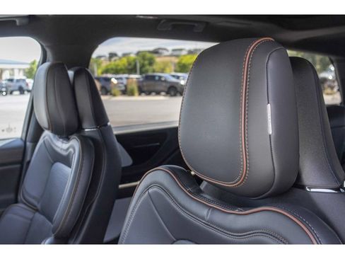 Used 2025 Lincoln Aviator Black Label w/ Jet Appearance Package AWD/4WD image 20