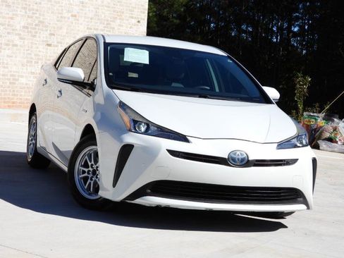 Used 2019 Toyota Prius L Eco image 8