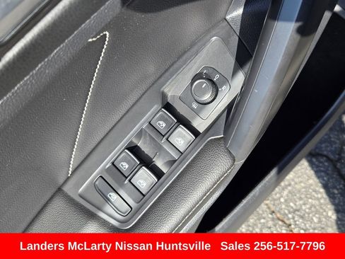 Used 2022 Volkswagen Tiguan SE R-Line FWD image 24