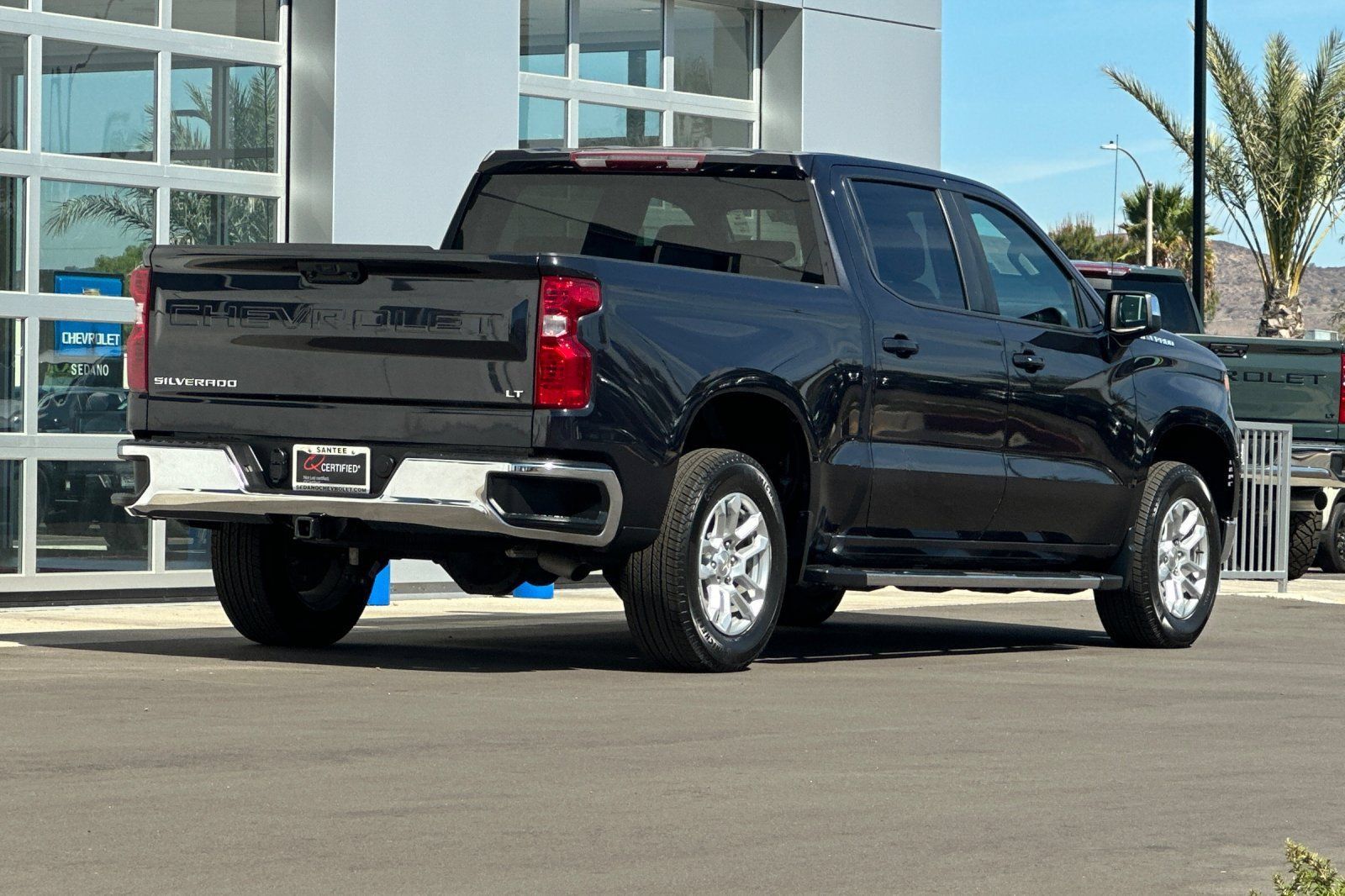 Used 2023 Chevrolet Silverado 1500 LT RWD image 4