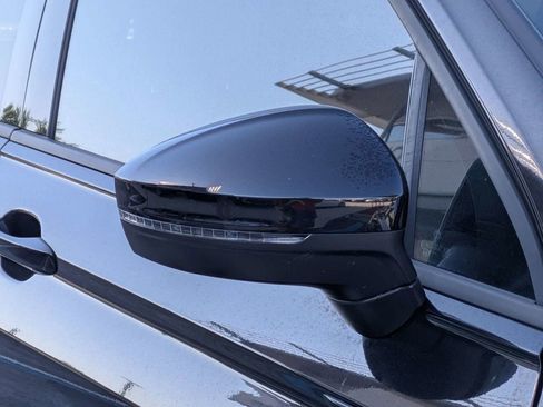 Certified 2024 Volkswagen Tiguan SE R-Line image 12