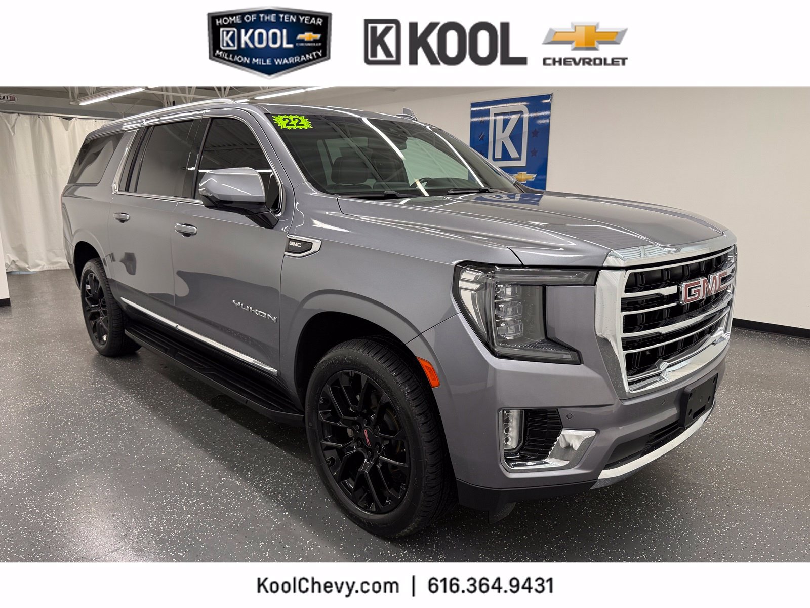 Used 2022 GMC Yukon XL SLT w/ SLT Premium Package AWD/4WD image 1