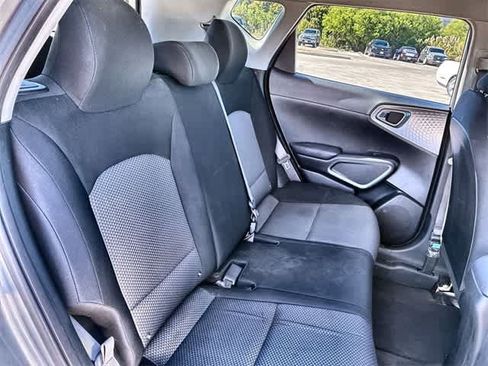 Used 2022 Kia Soul LX image 20