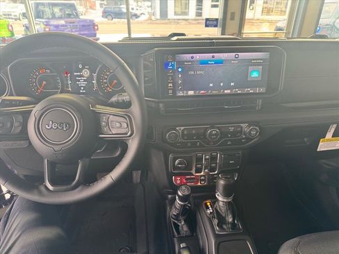Used 2026 Jeep Wrangler Unlimited Rubicon image 26