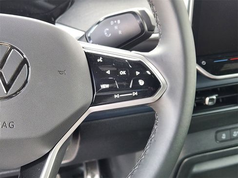 New 2025 Volkswagen ID. Buzz Pro S image 9