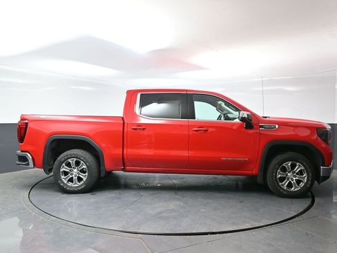 Used 2023 GMC Sierra 1500 SLE AWD/4WD image 4