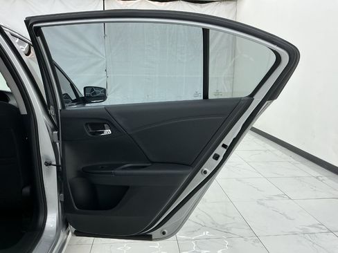 Used 2015 Honda Accord Sport image 25