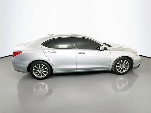 Used 2019 Acura TLX image 8