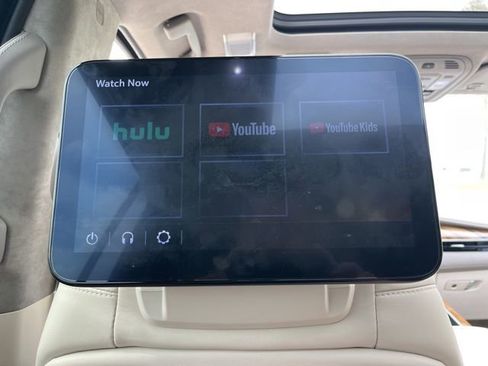 Used 2023 Cadillac Escalade ESV Premium Luxury Platinum image 49