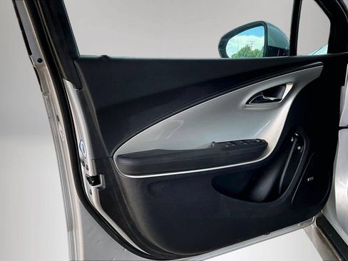 Used 2012 Chevrolet Volt Premium w/ Premium Trim Package FWD image 16