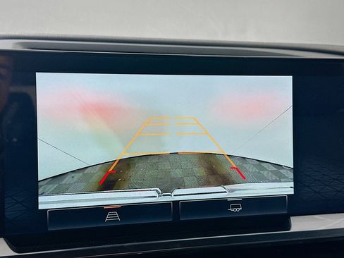 Used 2023 GMC Sierra 1500 Elevation image 22