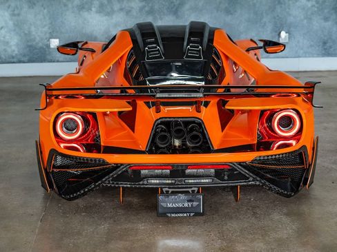 Used 2018 Ford GT RWD image 25