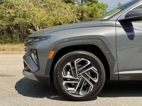 New 2026 Hyundai Tucson Limited image 11