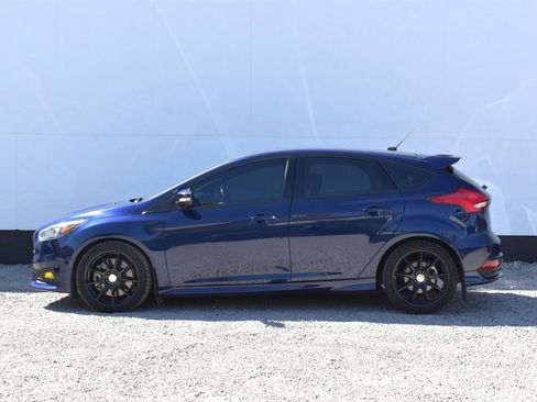 Used 2016 Ford Focus ST image 9