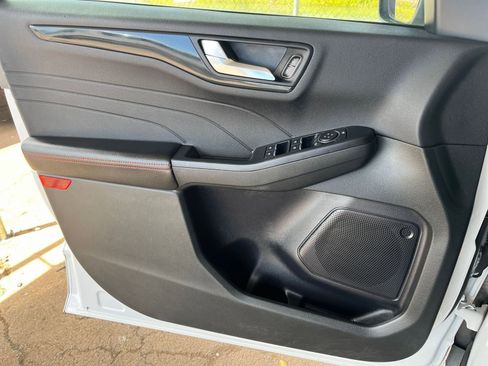 Used 2023 Ford Escape ST-Line image 20