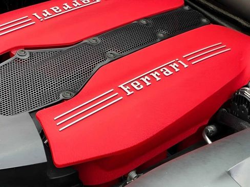 Used 2019 Ferrari 488 GTB image 13