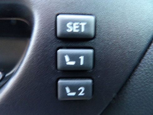 Used 2019 Subaru Outback 2.5i Limited w/ Popular Package #2 image 10