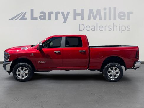 New 2025 RAM 2500 Big Horn AWD/4WD image 2