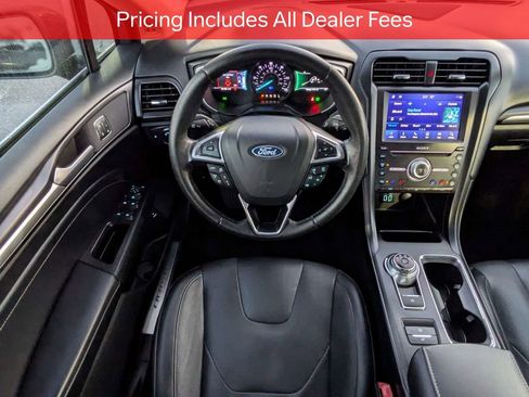 Used 2019 Ford Fusion Titanium FWD image 15