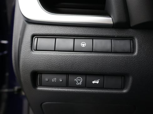 Used 2026 Nissan Rogue SL FWD image 22