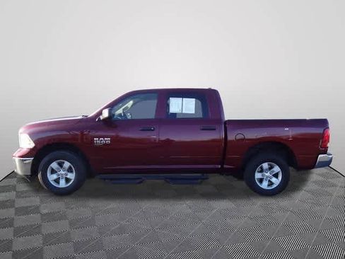Used 2022 RAM 1500 Classic SLT image 2