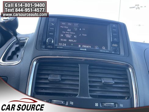 Used 2017 Dodge Grand Caravan SE w/ Power Window Group image 15