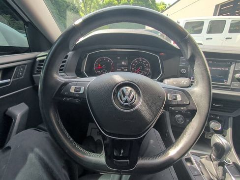 Used 2019 Volkswagen Jetta R-Line FWD image 20