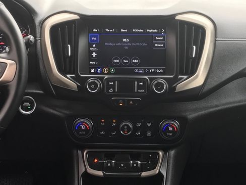 Certified 2023 GMC Terrain Denali image 7