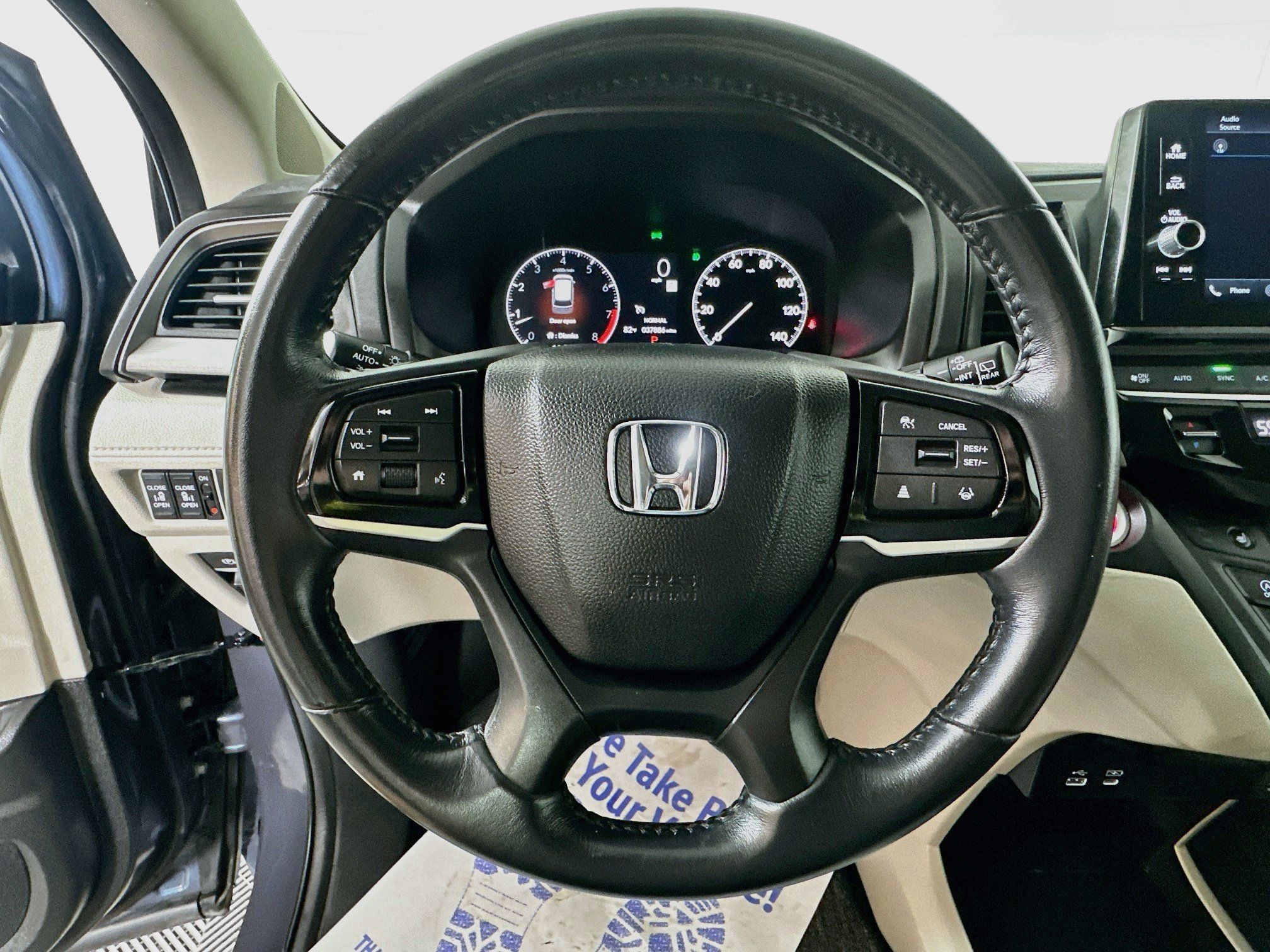 Used 2025 Honda Odyssey EX-L image 11