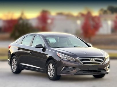 Used 2015 Hyundai Sonata SE w/ Option Group 09