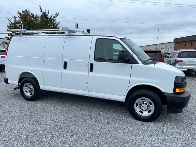 Used 2025 Chevrolet Express 2500 w/ Driver Convenience Package RWD image 6