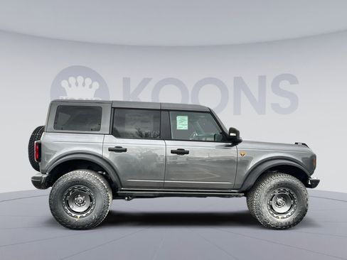 New 2025 Ford Bronco Badlands image 8