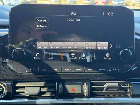 Used 2023 Nissan Pathfinder SL image 26