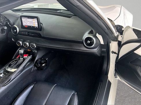 Used 2023 MAZDA MX-5 Miata Grand Touring RWD image 23