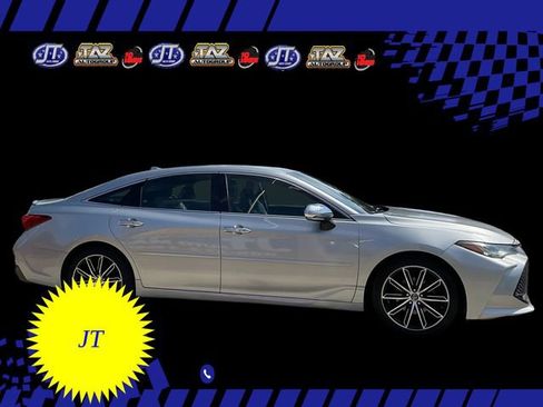 Used 2019 Toyota Avalon Touring image 8