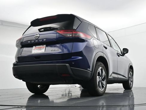 Used 2024 Nissan Rogue SV AWD/4WD image 33