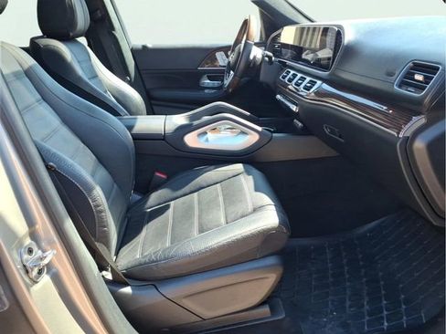 Used 2022 Mercedes-Benz GLS 580 4MATIC image 25