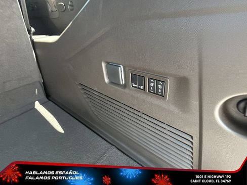 New 2026 GMC Yukon XL Elevation w/ LPO, Elevation Black Package AWD/4WD image 31