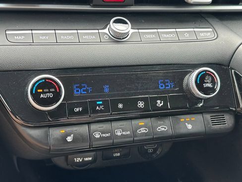 Used 2023 Hyundai Elantra SEL w/ Convenience Package FWD image 19