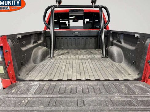 Used 2017 Chevrolet Silverado 1500 LT w/ All Star Edition AWD/4WD image 24