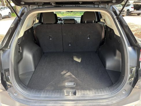 Used 2025 Kia Sportage LX FWD image 29