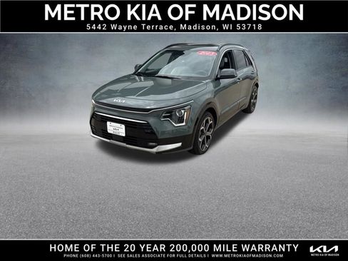Used 2023 Kia Niro EX Touring FWD image 4