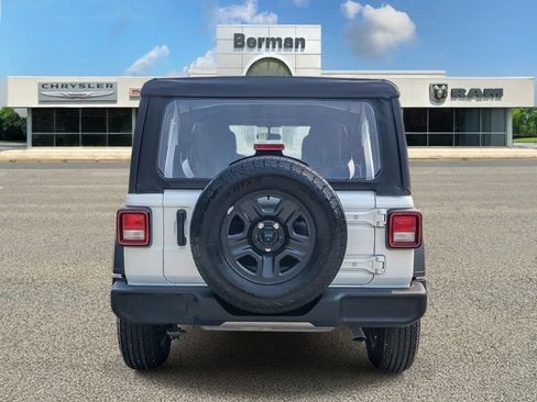 Used 2025 Jeep Wrangler Unlimited Sport AWD/4WD image 7