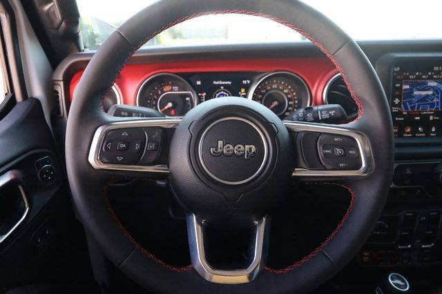 Used 2023 Jeep Wrangler Unlimited Rubicon AWD/4WD image 13